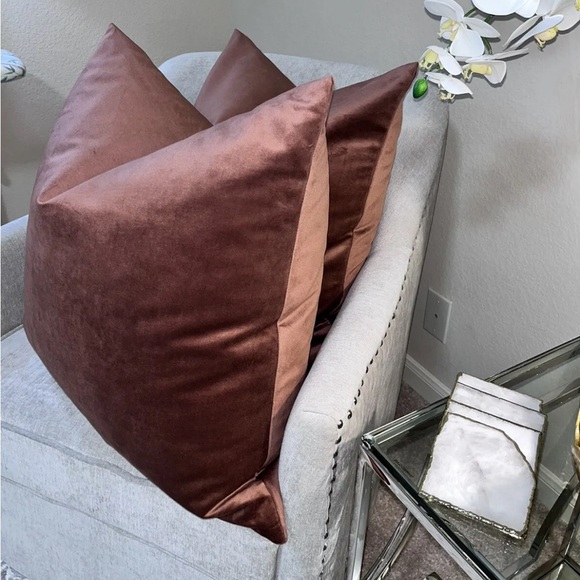 1-TGH TESSITURA ITALIAN VELVET DECORATIVE PILLOWS(Read description for details) - Picture 3 of 16